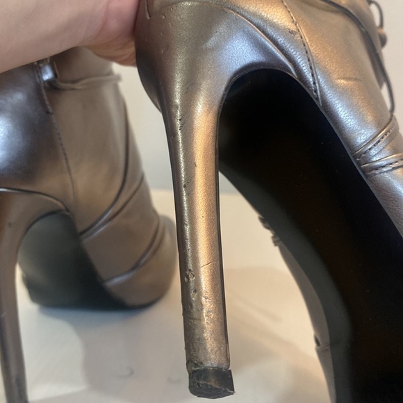 Guess Silver Metallic Peep Toe Tie Around Ankle Boot - Picture 8 of 17